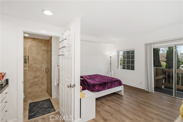 Detail Gallery Image 11 of 29 For 11531 Riverside Dr #209,  Valley Village,  CA 91602 - 2 Beds | 2 Baths