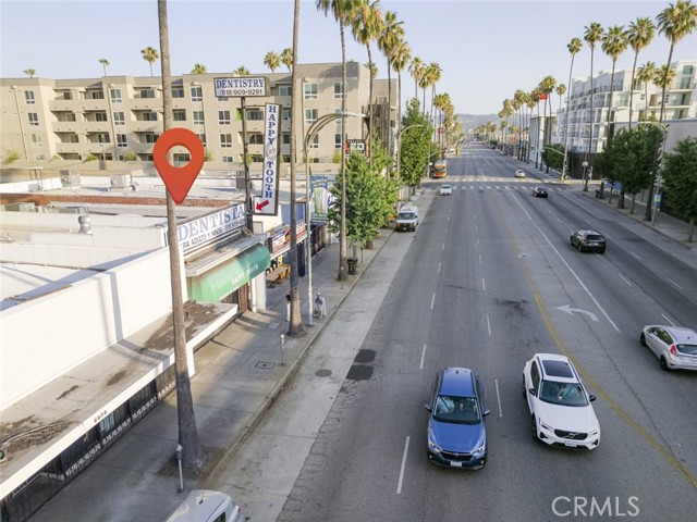 6624 Van Nuys Boulevard, Van Nuys CA: https://media.crmls.org/medias/b0d52f82-7ca1-4733-aad7-ad73b6543019.jpg