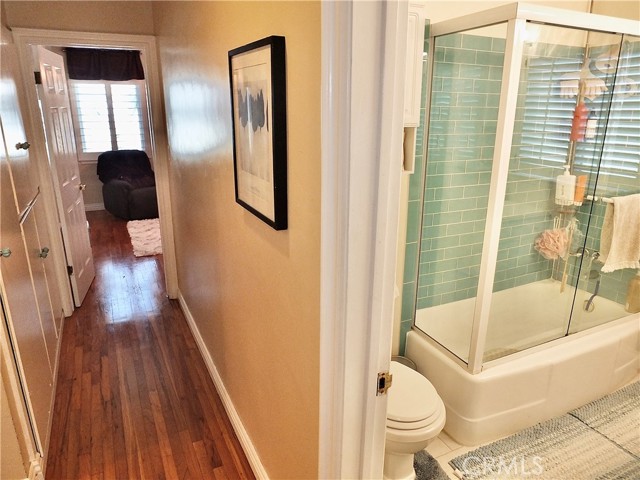 Image 24 of 43 For 6151 Wentworth