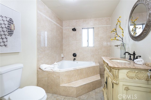 420 Canyon Drive, Glendale CA: https://media.crmls.org/medias/b0d59f47-bb60-4830-9969-443cfdd6a8c4.jpg