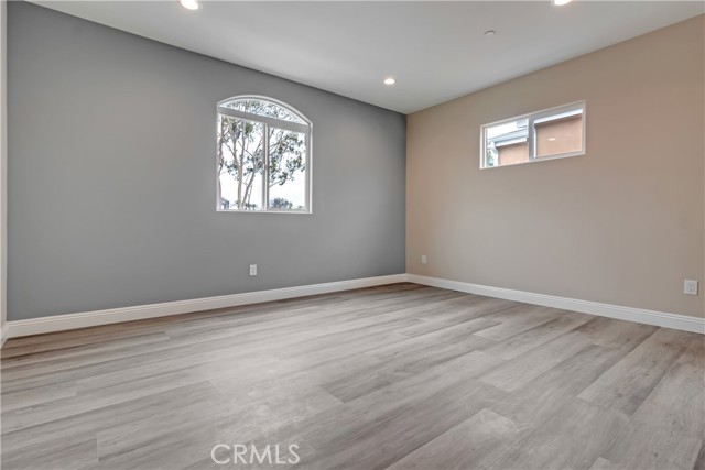 22022 Pioneer Blvd, Hawaiian Gardens CA: https://media.crmls.org/medias/b0d609bf-0abd-4841-adfa-4789f430bf46.jpg