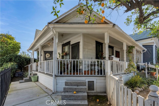 Detail Gallery Image 2 of 32 For 2124 E, Bakersfield,  CA 93301 - – Beds | – Baths