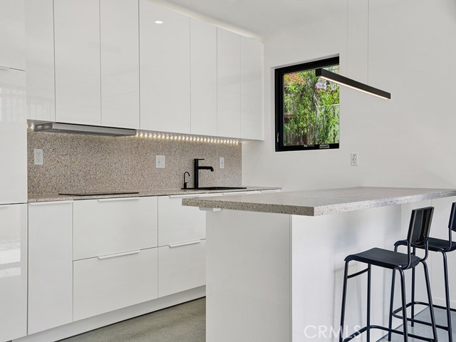 31641 3rd Avenue, Laguna Beach CA: https://media.crmls.org/medias/b0d7c272-d6b1-4a92-98f3-e153a93e38c4.jpg