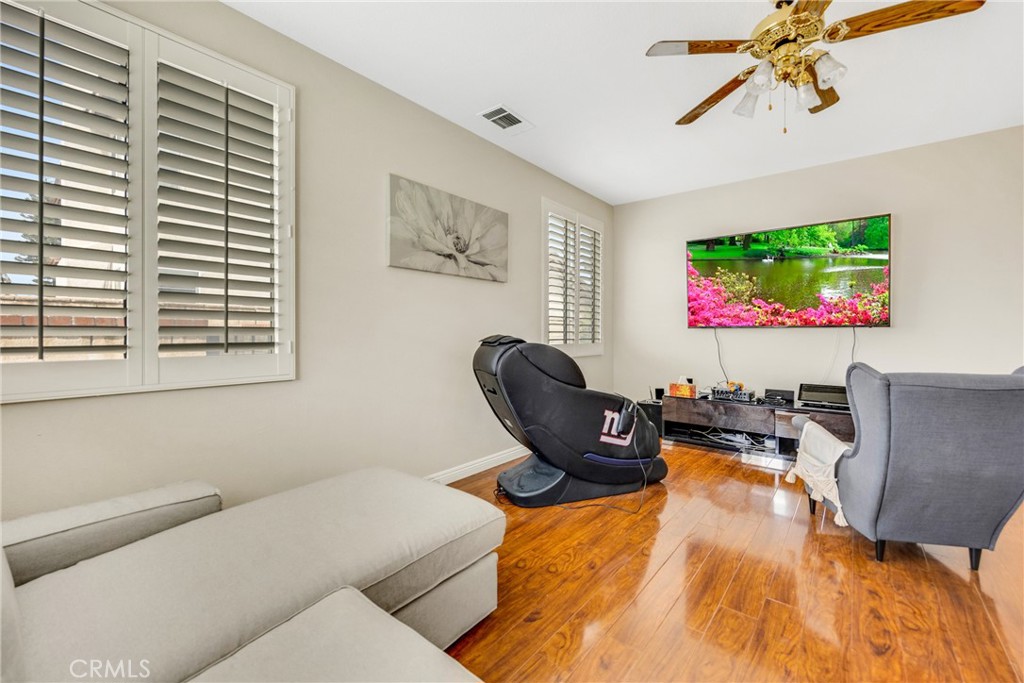 MLS #WS25153585 img 12