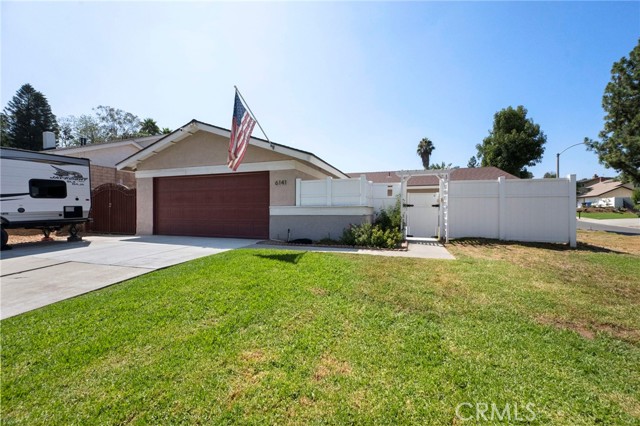 Detail Gallery Image 2 of 53 For 6141 Bluffwood Drive, Riverside,  CA 92506 - 4 Beds | 2 Baths