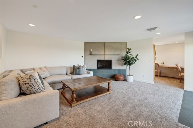 Detail Gallery Image 28 of 39 For 409 Calle Mayor, Redondo Beach,  CA 90277 - 3 Beds | 2/1 Baths