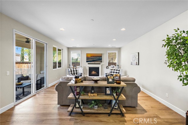 Detail Gallery Image 4 of 36 For 11514 Elderberry, Corona,  CA 92883 - 4 Beds | 3 Baths