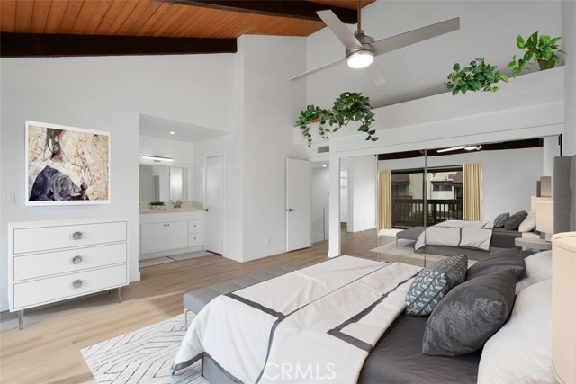 Detail Gallery Image 34 of 53 For 4218 Troost #20,  Studio City,  CA 91604 - 3 Beds | 2/1 Baths