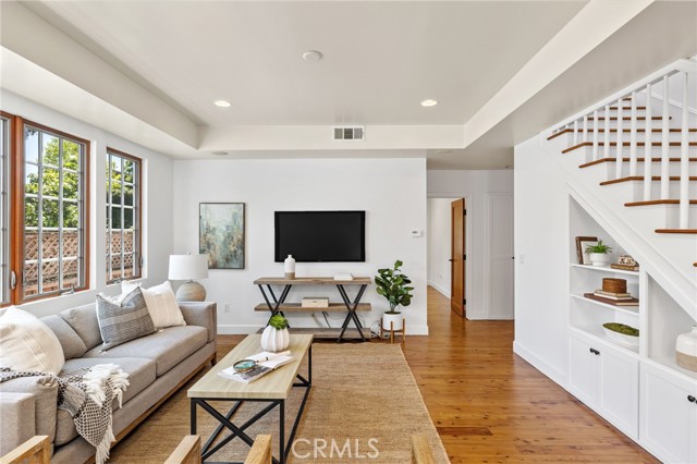 Detail Gallery Image 23 of 50 For 1212 2nd St, Manhattan Beach,  CA 90266 - 4 Beds | 3/1 Baths