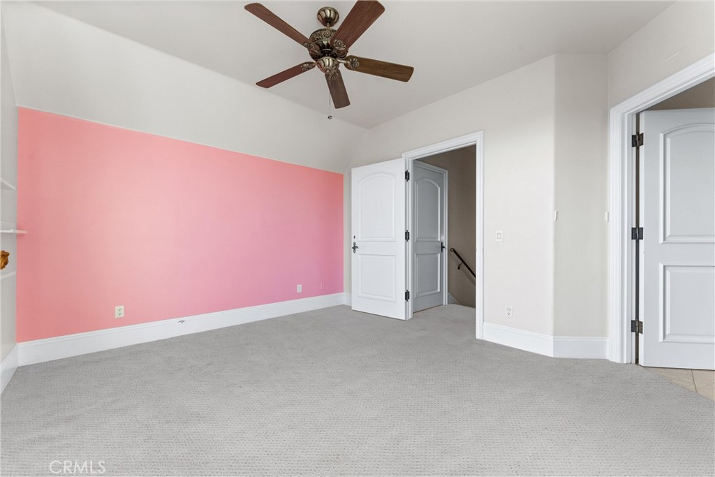 https://media.crmls.org/medias/b0dbcefb-da09-4a60-991d-f014b63a08dd.jpg?preset=X-Large