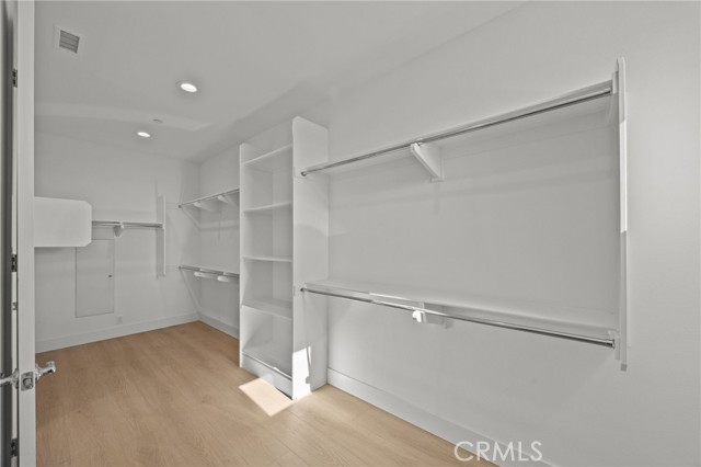 Detail Gallery Image 32 of 59 For 20638 W Deer Grass Ct Ct, Porter Ranch,  CA 91326 - 5 Beds | 5/1 Baths