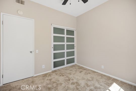 https://media.crmls.org/medias/b0dcab6c-cc13-4e97-934b-01e64559a57d.jpg?preset=X-Large
