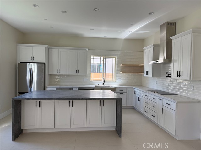 10347 Mapledale Street, Bellflower CA: https://media.crmls.org/medias/b0dcf8c2-b6d0-4273-aa1d-b6358b3047a7.jpg