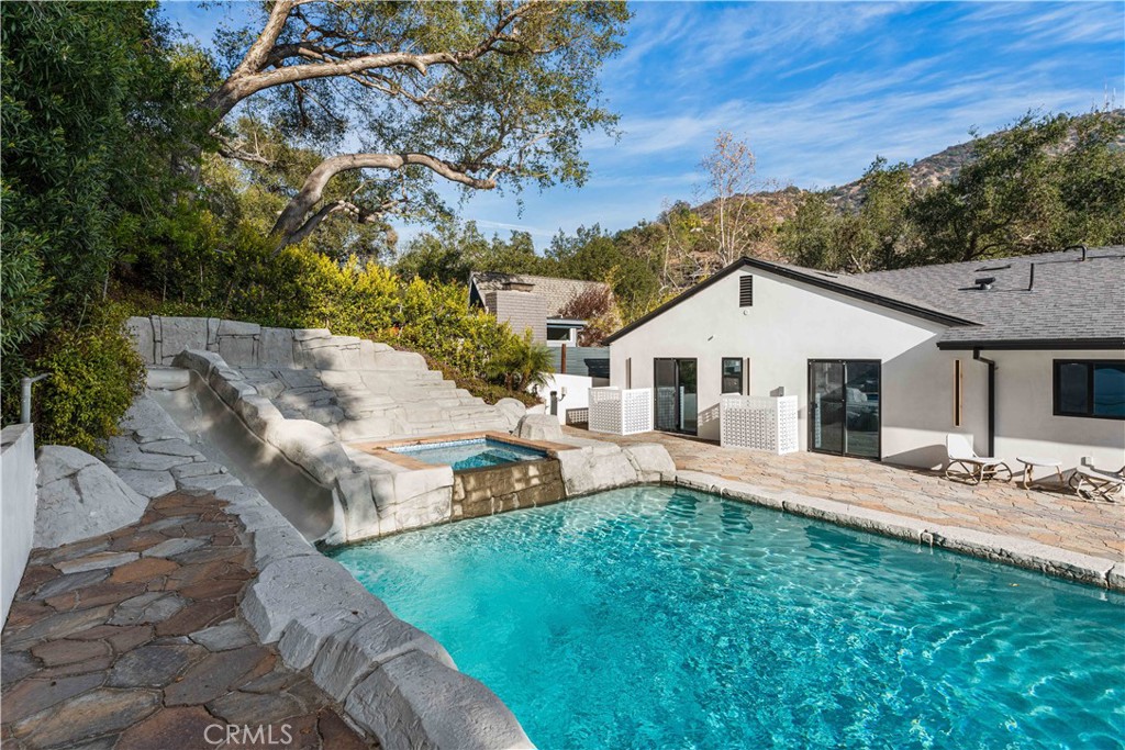 2911 E Chevy Chase DriveGlendale img 67