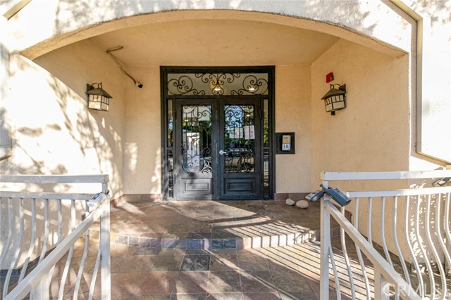 10894 Olinda Street, Sun Valley CA: https://media.crmls.org/medias/b0dd6d75-f477-440f-a64f-428ecc03e063.jpg