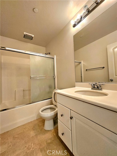 Detail Gallery Image 6 of 20 For 37 Bijou, Irvine,  CA 92618 - 3 Beds | 2/1 Baths