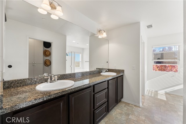 Detail Gallery Image 29 of 49 For 2517 San Madrid Way, Rosamond,  CA 93560 - 3 Beds | 2/1 Baths