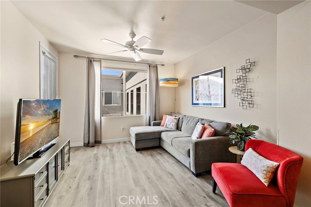 Front Image Thumbnail for CRPW26227683