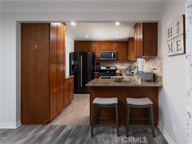 Detail Gallery Image 11 of 33 For 25006 Eshelman, Lomita,  CA 90717 - 4 Beds | 3 Baths