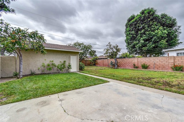 538 S Raitt Street, Santa Ana CA: https://media.crmls.org/medias/b0dec7fb-117e-4446-8f8a-4731130cfc39.jpg