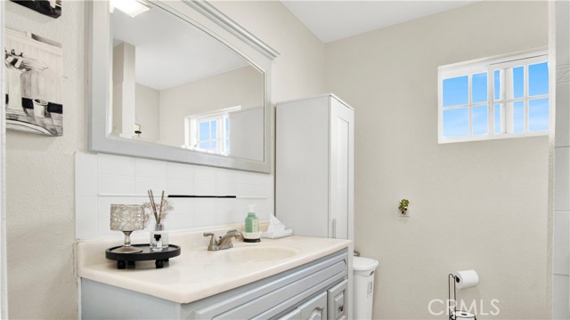 Detail Gallery Image 14 of 34 For 475 E Hullett, Long Beach,  CA 90805 - 2 Beds | 1 Baths