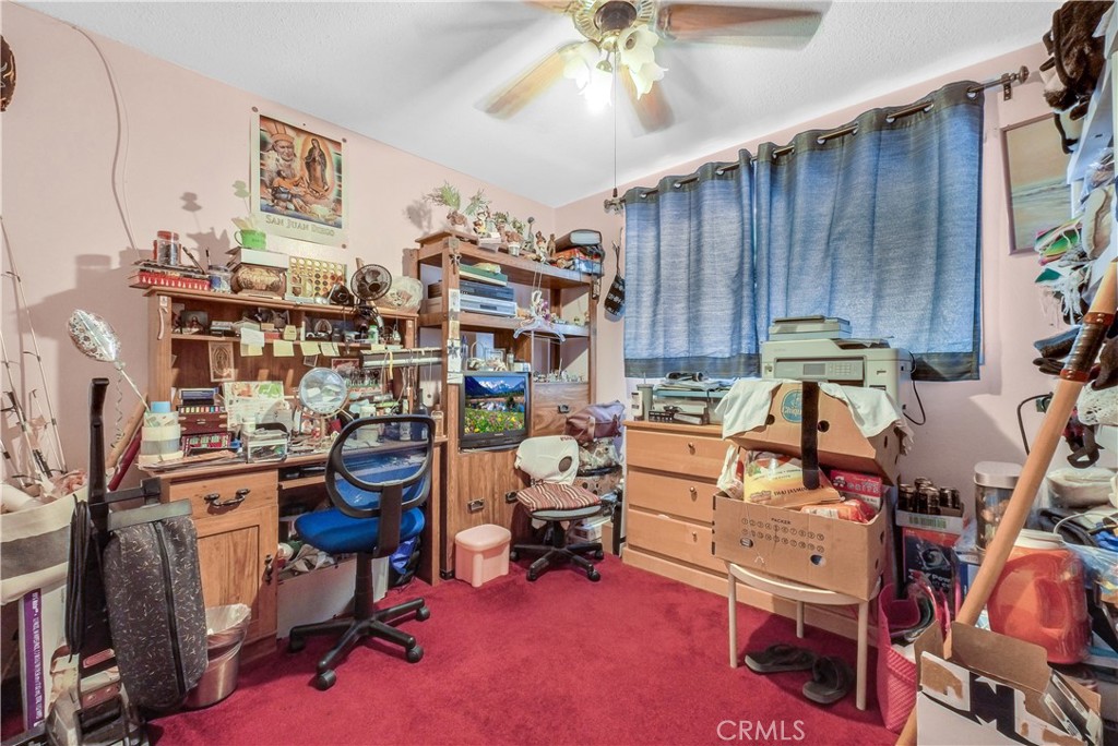 https://media.crmls.org/medias/b0df8b72-561a-4243-95ae-716713347731.jpg?preset=X-Large