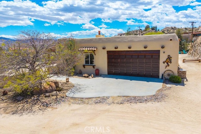 57710 Bandera Road, Yucca Valley CA: https://media.crmls.org/medias/b0dfab43-eeb5-47a7-ba32-20e671b497ad.jpg