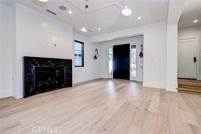 1825 Pacific Avenue, Manhattan Beach, California 90266, 5 Bedrooms Bedrooms, ,5 BathroomsBathrooms,Residential,Sold,Pacific,SB21268855