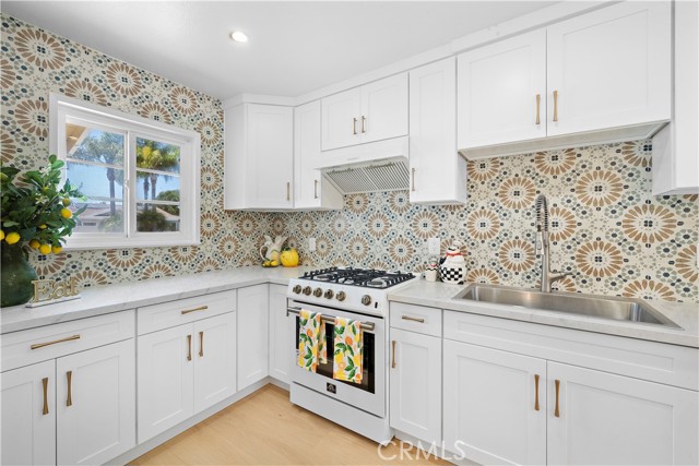 Detail Gallery Image 4 of 31 For 13112 Palomar St, Westminster,  CA 92683 - 3 Beds | 2 Baths