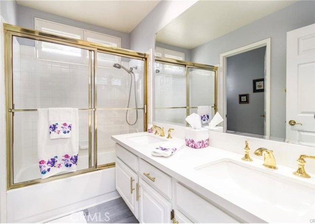 24588 Ebelden Avenue, Newhall CA: https://media.crmls.org/medias/b0e098e4-cf03-4820-bae8-c723fe9f79d4.jpg