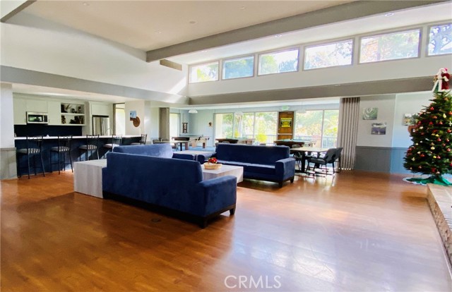 Clubhouse - sauna, gym, full kitchen, pool tables, ping pong table and more Clubhouse - sauna, gym, full kitchen, pool tables, ping pong table and more