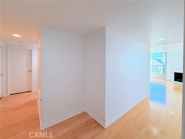 Detail Gallery Image 12 of 50 For 1129 Larrabee St #10,  West Hollywood,  CA 90069 - 2 Beds | 2 Baths