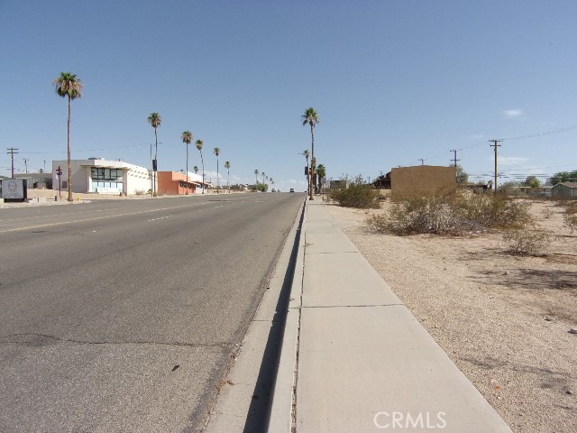 Detail Gallery Image 4 of 5 For 5915 Adobe Rd, Twentynine Palms,  CA 92277 - – Beds | – Baths