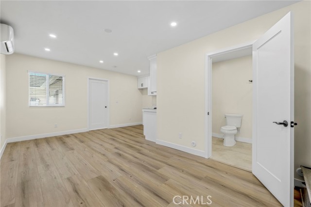 Detail Gallery Image 6 of 14 For 1674 Fremont Dr, Thousand Oaks,  CA 91362 - 0 Beds | 1 Baths