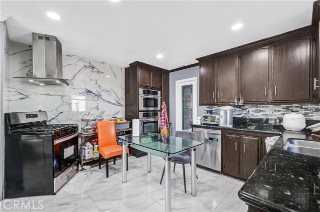 Detail Gallery Image 14 of 41 For 4131 Rowland Ave, El Monte,  CA 91731 - 4 Beds | 3 Baths