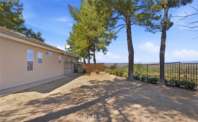 Detail Gallery Image 22 of 30 For 24409 Fawnskin, Corona,  CA 92883 - 2 Beds | 2 Baths