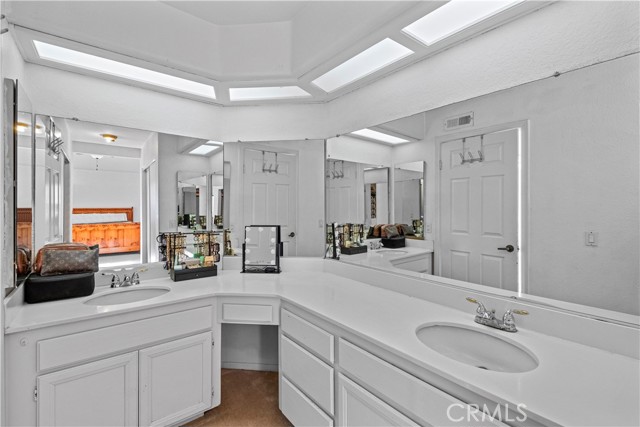 Detail Gallery Image 22 of 32 For 2611 Jeffery Cir, Hemet,  CA 92545 - 4 Beds | 3 Baths