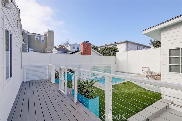 861 12th Court, Manhattan Beach, California 90266, 3 Bedrooms Bedrooms, ,2 BathroomsBathrooms,Residential,Sold,12th,SB21259266