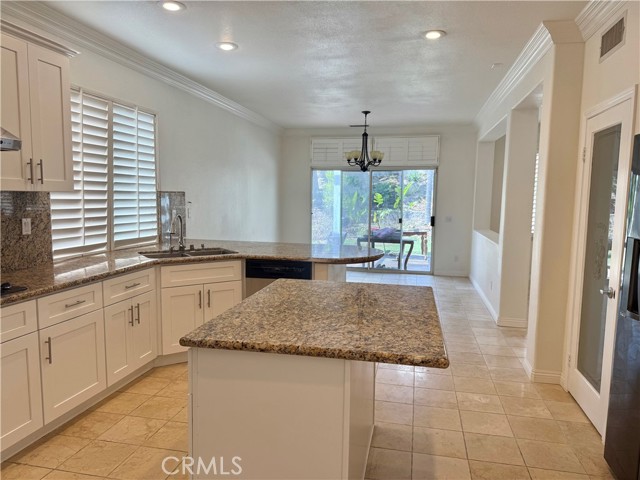 Detail Gallery Image 6 of 16 For 5772 Parke, Rancho Cucamonga,  CA 91739 - 5 Beds | 3 Baths