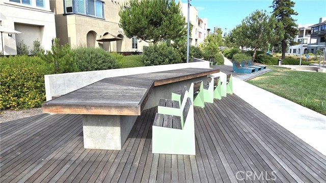 610 Cultivate, Irvine CA: https://media.crmls.org/medias/b0e4e181-be24-4bf0-adb9-12025ed1f351.jpg