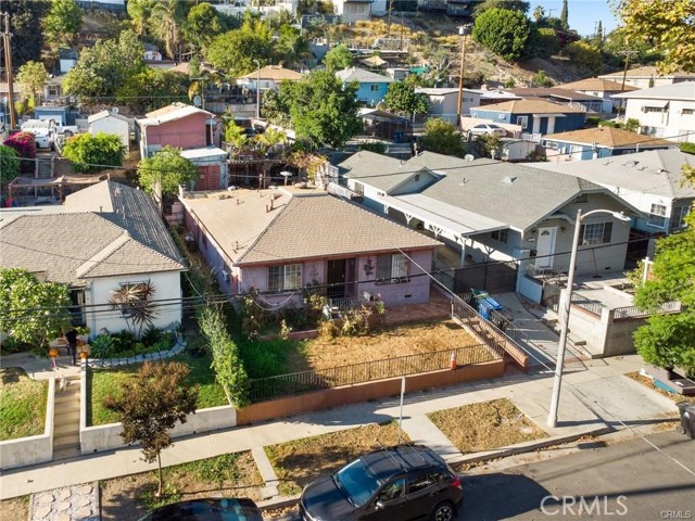 2823 Budau Avenue, Los Angeles CA: https://media.crmls.org/medias/b0e6a55f-fa7f-43d0-92ea-071ea662c442.jpg