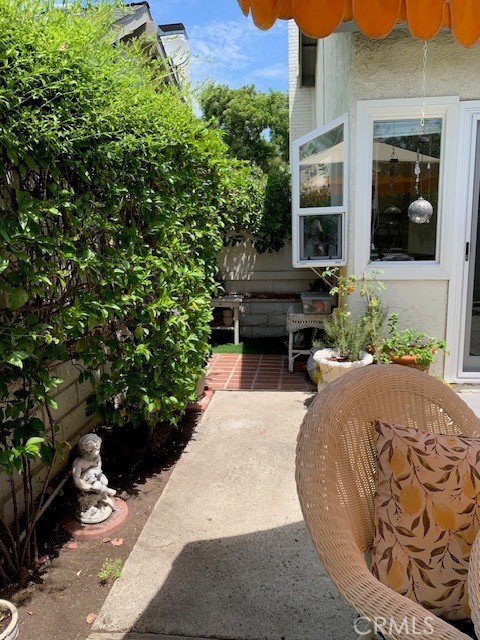 19972 Wildwood Court, Yorba Linda CA: https://media.crmls.org/medias/b0e75446-954c-4ead-b090-06b908c7db2a.jpg
