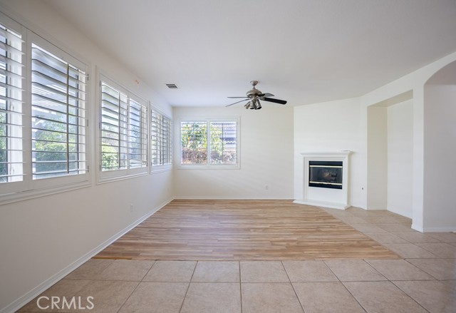 23857 Rio Rancho Way, Valencia CA: https://media.crmls.org/medias/b0e81de3-642c-49c9-a1bb-f8c74d8f2839.jpg