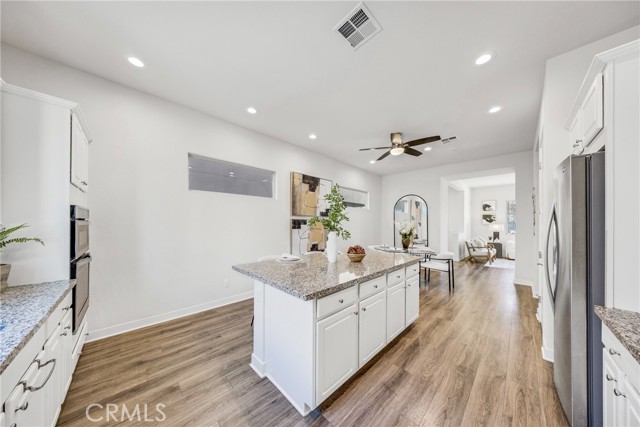 Detail Gallery Image 17 of 49 For 104 Interval, Irvine,  CA 92618 - 3 Beds | 2/1 Baths