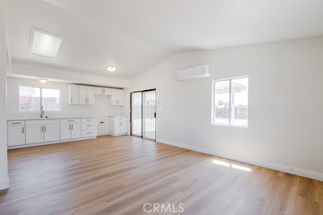 16233 Manzanita Street, Hesperia CA: https://media.crmls.org/medias/b0e8659b-b165-4e10-880a-08043b5234e7.jpg