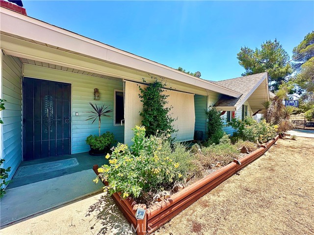 Detail Gallery Image 7 of 51 For 7575 Palomar Ave, Yucca Valley,  CA 92284 - 3 Beds | 2 Baths