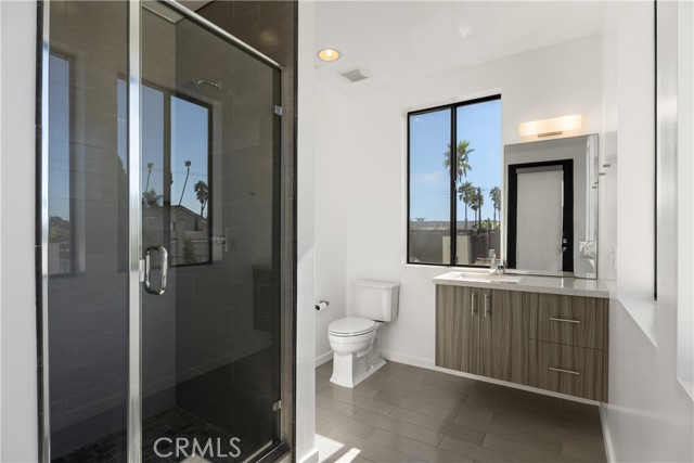 Detail Gallery Image 29 of 34 For 309 6th St, Huntington Beach,  CA 92648 - 3 Beds | 4 Baths