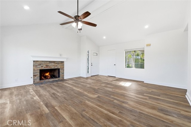 Detail Gallery Image 9 of 32 For 5598 E Stetson Ct #22,  Anaheim Hills,  CA 92807 - 2 Beds | 2 Baths