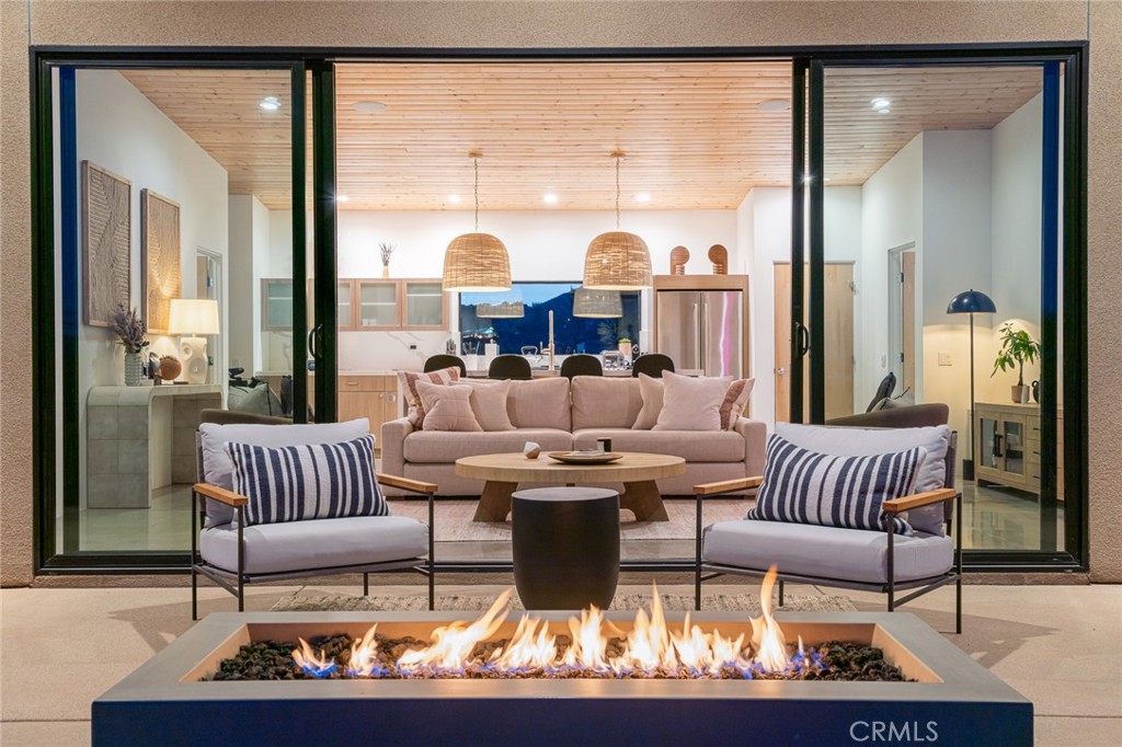 MLS #OC25234362 image #2