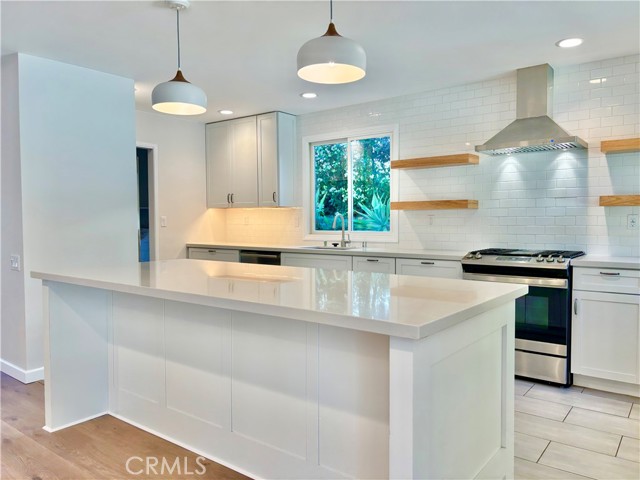 Detail Gallery Image 10 of 48 For 7063 Middlesbury Ridge Cir, West Hills,  CA 91307 - 3 Beds | 2/1 Baths